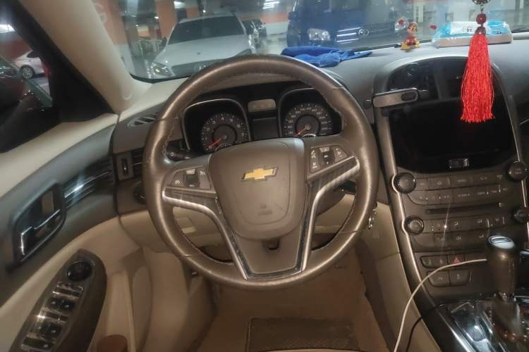 Used Chevrolet Malibu 2014 2.0L Automatic Luxury Edition Steering Wheel