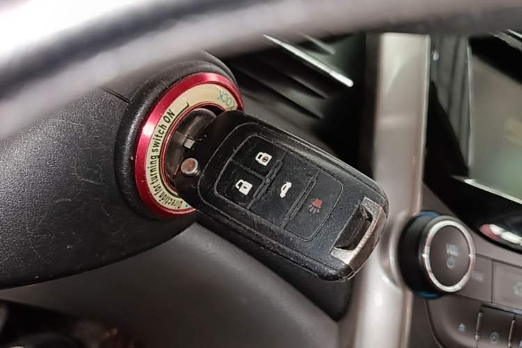 Used Chevrolet Malibu 2014 2.0L Automatic Luxury Edition Vehicle Key