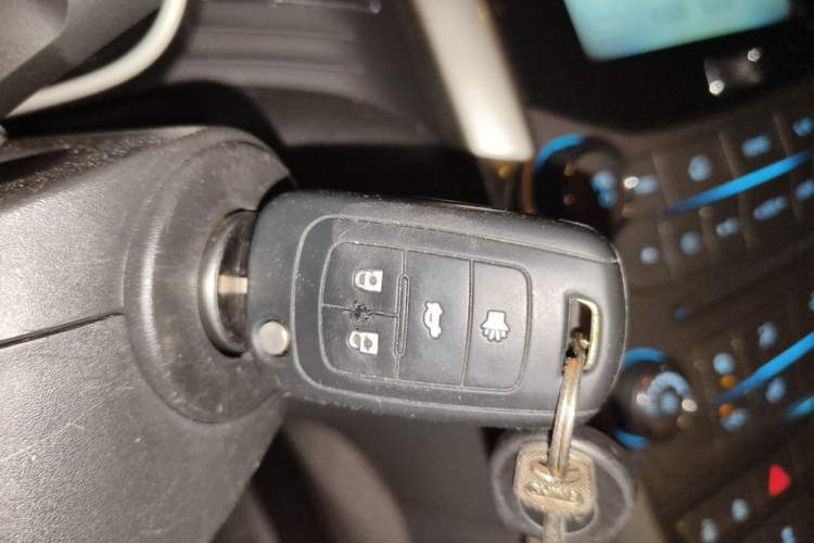 Used Chevrolet Malibu 2014 2.0L Automatic Luxury Edition Vehicle Key