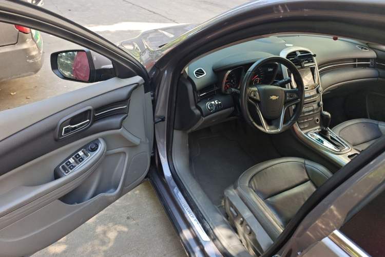 Used Chevrolet Malibu 2014 2.4L Automatic Luxury Edition Driver Seat
