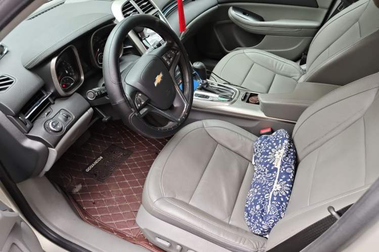 Used Chevrolet Malibu 2014 2.0L Automatic Luxury Edition Driver Seat