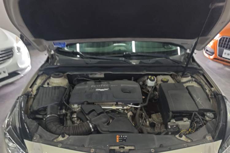 Used Chevrolet Malibu 2014 2.0L Automatic Luxury Edition Engine Bay