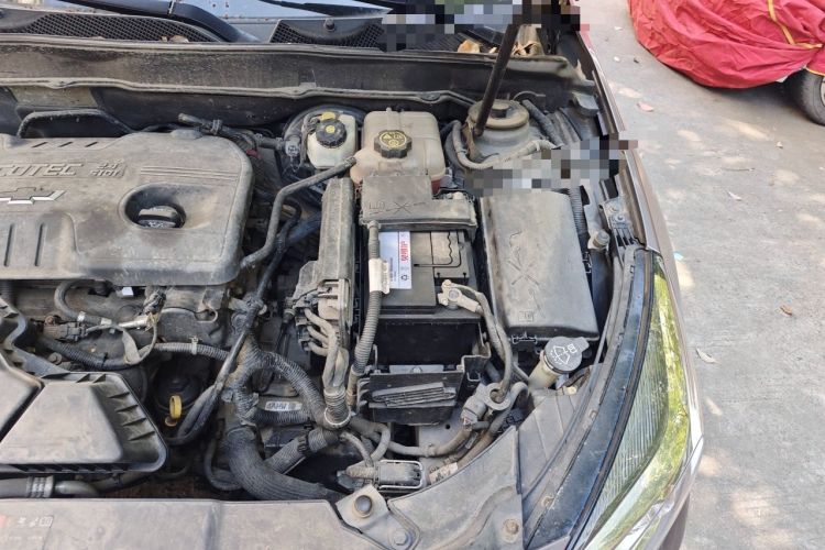 Used Chevrolet Malibu 2014 2.4L Automatic Luxury Edition Engine Bay Left
