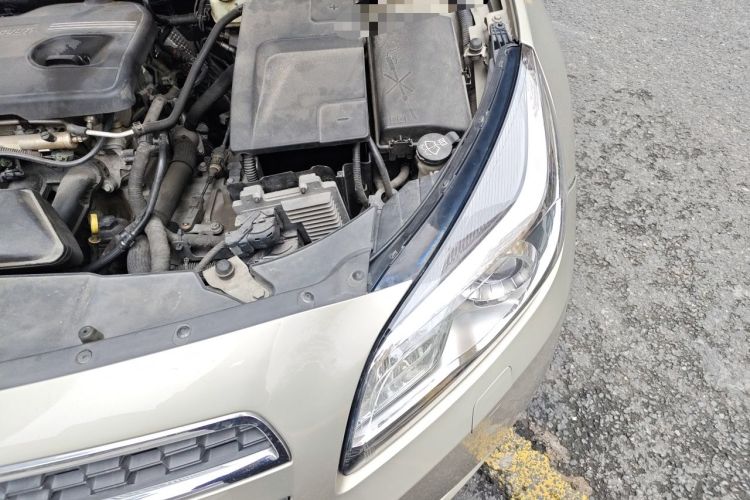 Used Chevrolet Malibu 2014 2.0L Automatic Luxury Edition Engine Bay Left