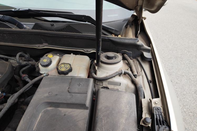Used Chevrolet Malibu 2014 2.0L Automatic Luxury Edition Engine Bay Left