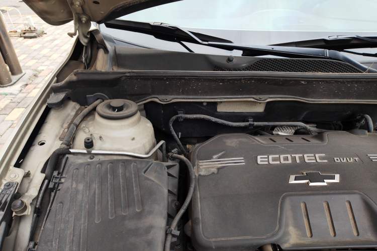 Used Chevrolet Malibu 2014 2.0L Automatic Luxury Edition Engine Bay Right