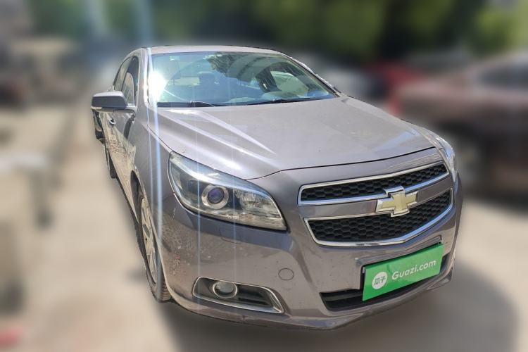 Used Chevrolet Malibu 2014 2.4L Automatic Luxury Edition Front Right 45 Deg
