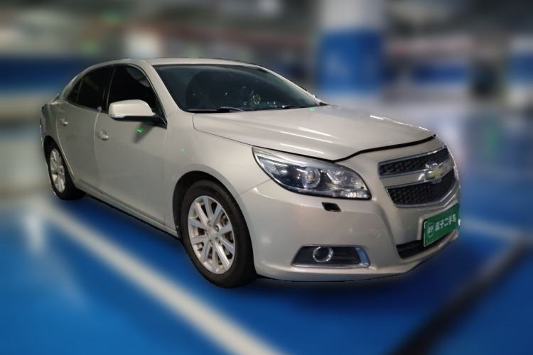 Used Chevrolet Malibu 2014 2.0L Automatic Luxury Edition Front Right 45 Deg
