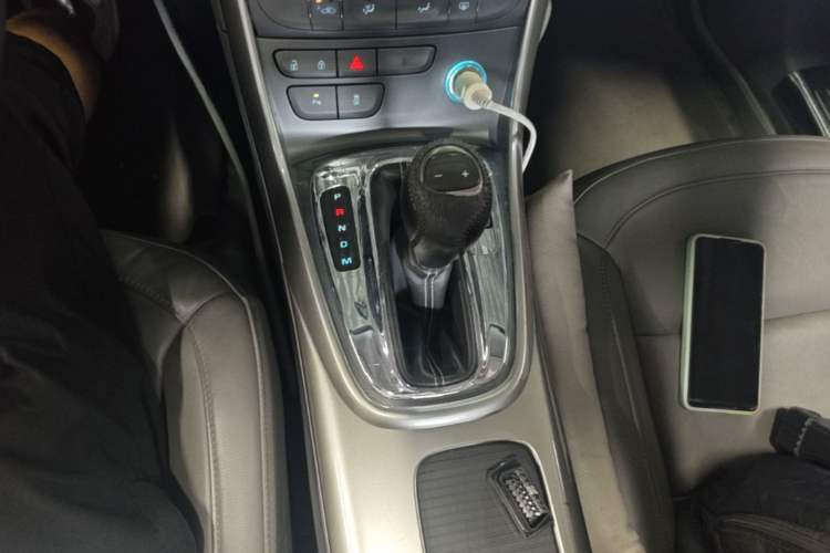 Used Chevrolet Malibu 2014 2.0L Automatic Luxury Edition Gear Lever