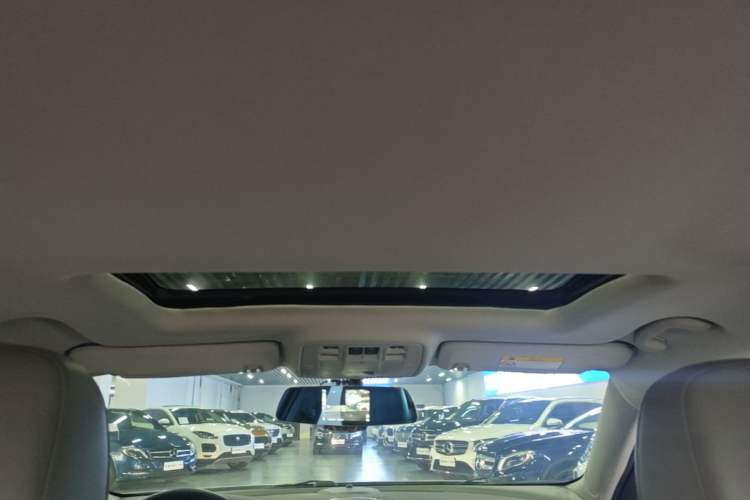 Used Chevrolet Malibu 2014 2.0L Automatic Luxury Edition Headliner