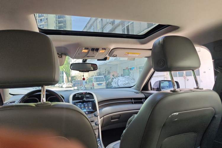 Used Chevrolet Malibu 2014 2.4L Automatic Luxury Edition Headliner