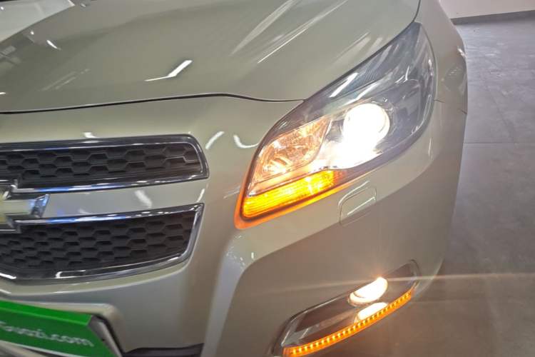 Used Chevrolet Malibu 2014 2.0L Automatic Luxury Edition Left Front Headlight