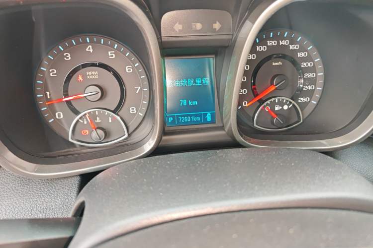Used Chevrolet Malibu 2014 2.0L Automatic Luxury Edition Odometer Close Up