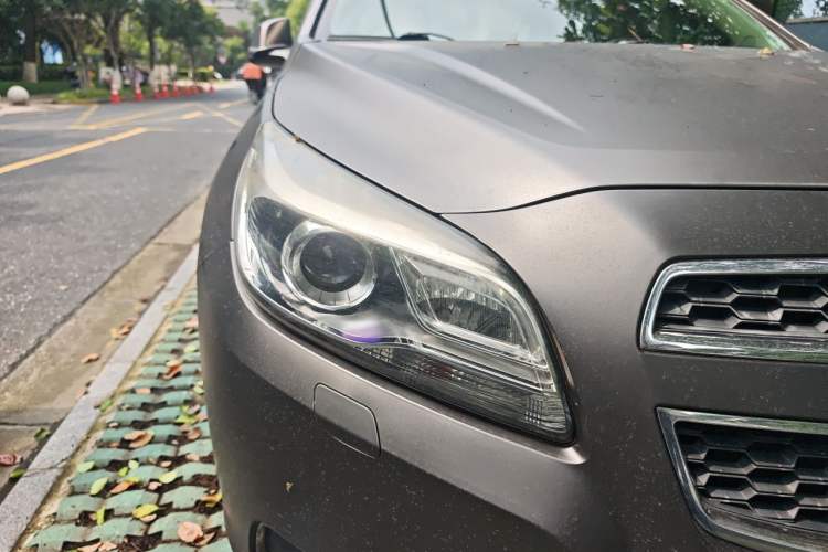 Used Chevrolet Malibu 2014 2.0L Automatic Luxury Edition Right Front Headlight