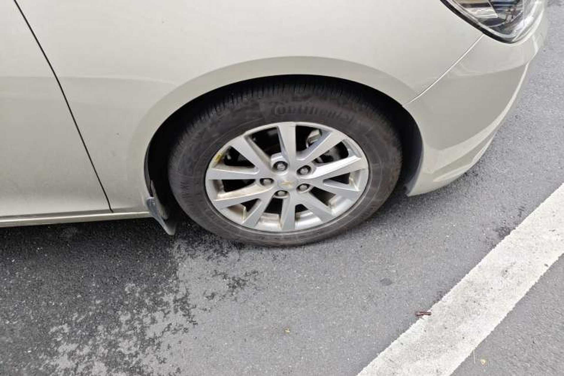 Used Chevrolet Malibu 2014 2.0L Automatic Luxury Edition Right Front Wheel Hub