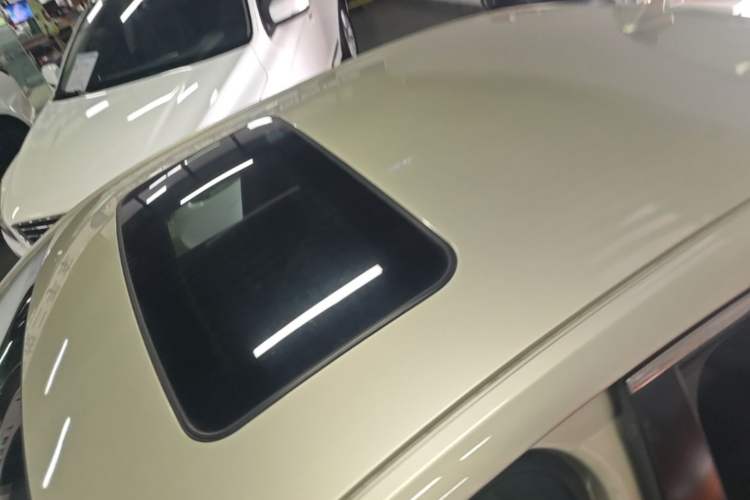 Used Chevrolet Malibu 2014 2.0L Automatic Luxury Edition Roof