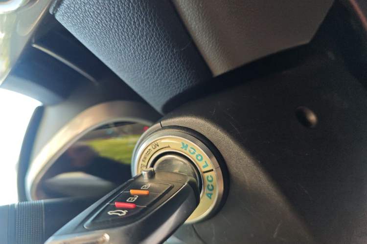 Used Chevrolet Malibu 2014 2.4L Automatic Luxury Edition Vehicle Key