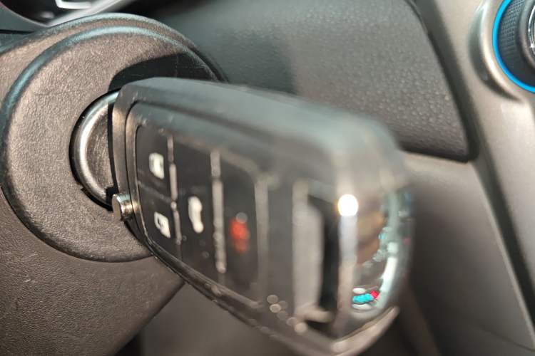 Used Chevrolet Malibu 2014 2.0L Automatic Luxury Edition Vehicle Key