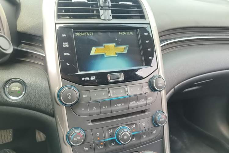 Used Chevrolet Malibu 2014 2.4L Automatic Flagship Edition Audio And AC Panel
