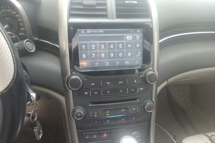 Used Chevrolet Malibu 2014 2.0L Automatic Comfort Edition Audio And AC Panel