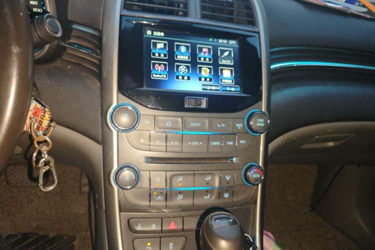 Used Chevrolet Malibu 2014 2.0L Automatic Luxury Edition Audio And AC Panel