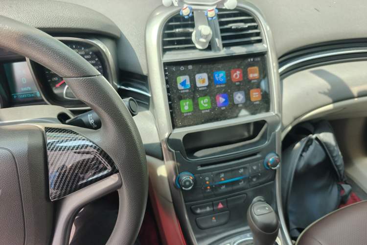 Used Chevrolet Malibu 2014 2.0L Automatic Comfort Edition Audio And AC Panel