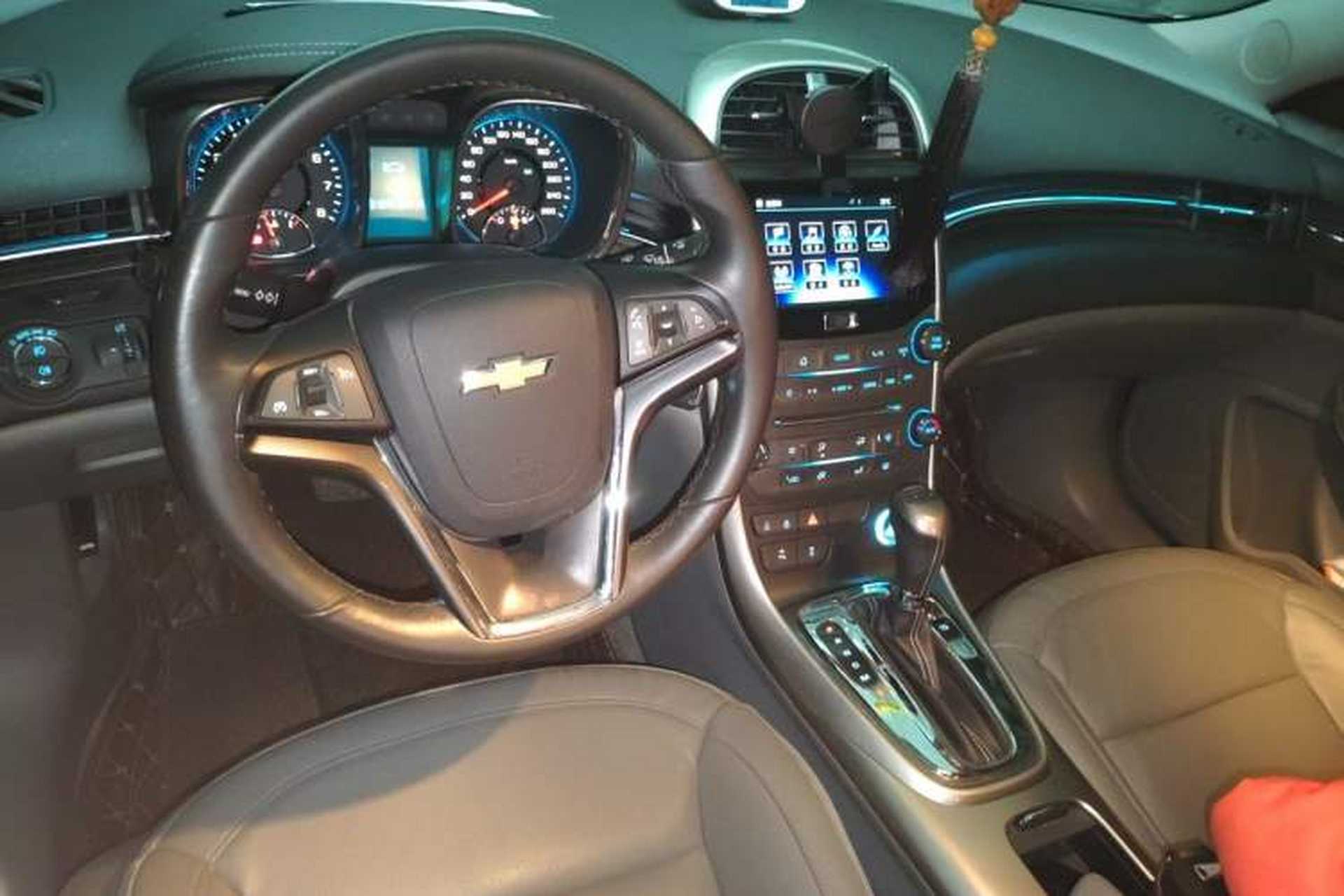 Used Chevrolet Malibu 2014 2.0L Automatic Luxury Edition Audio And AC Panel