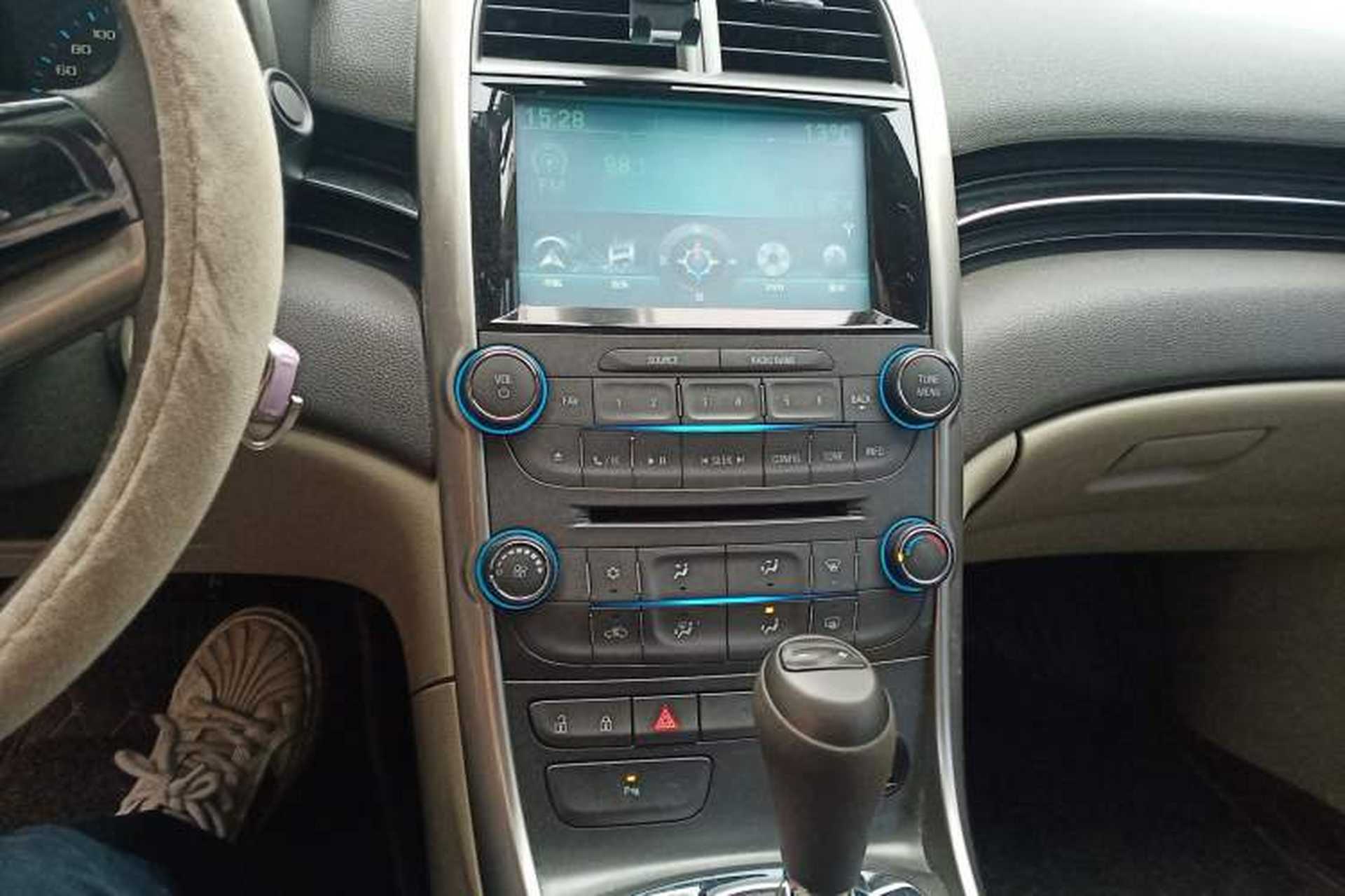 Used Chevrolet Malibu 2014 2.0L Automatic Comfort Edition Audio And AC Panel