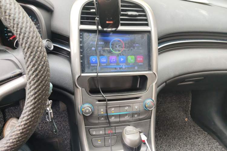 Used Chevrolet Malibu 2014 1.6T Automatic Comfort Edition Audio And AC Panel