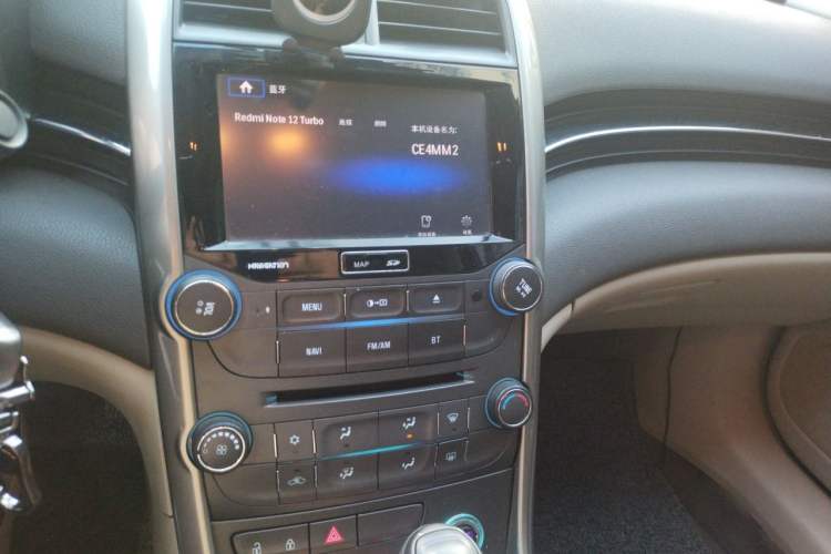 Used Chevrolet Malibu 2014 2.0L Automatic Comfort Edition Audio And AC Panel