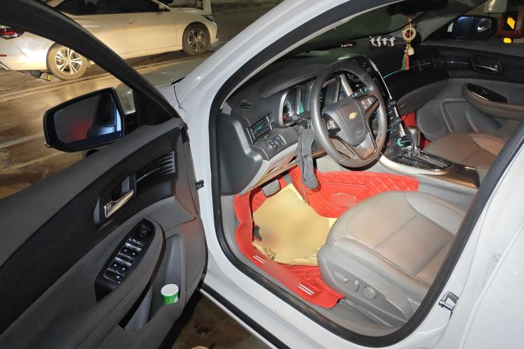 Used Chevrolet Malibu 2014 2.0L Automatic Comfort Edition Driver Seat