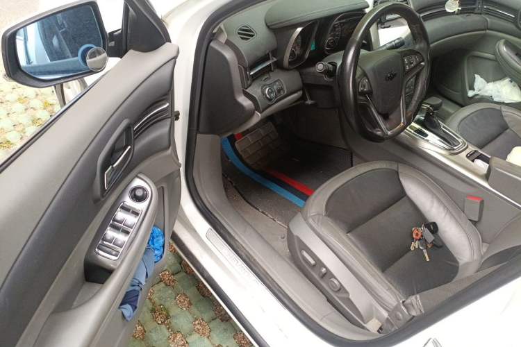 Used Chevrolet Malibu 2014 2.0L Automatic Luxury Edition Driver Seat