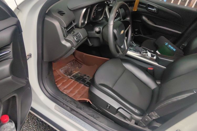 Used Chevrolet Malibu 2014 1.6T Automatic Comfort Edition Driver Seat