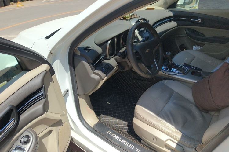 Used Chevrolet Malibu 2014 2.0L Automatic Comfort Edition Driver Seat
