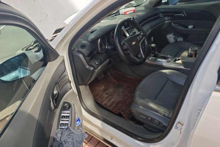 Used Chevrolet Malibu 2014 2.0L Automatic Luxury Edition Driver Seat