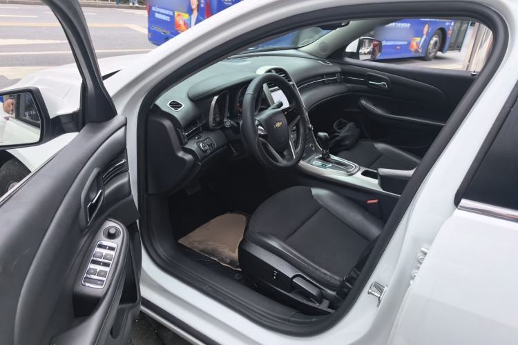 Used Chevrolet Malibu 2014 1.6T Automatic Comfort Edition Driver Seat
