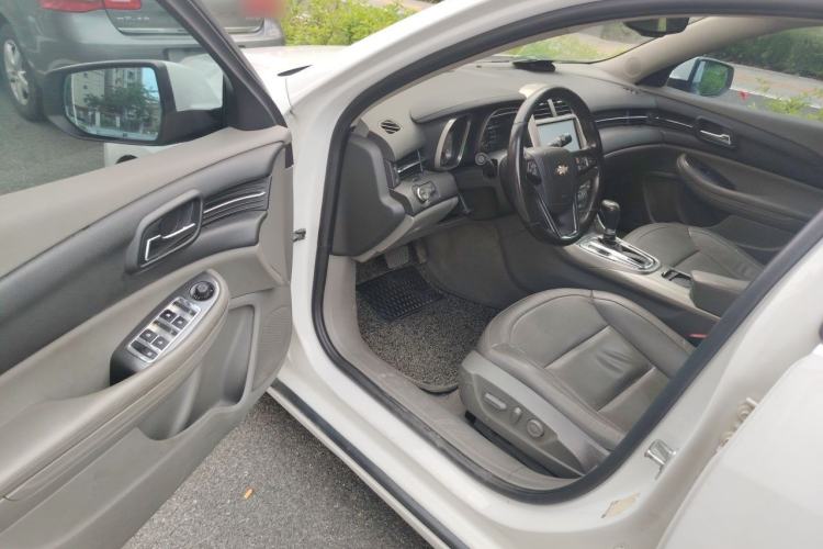 Used Chevrolet Malibu 2014 2.0L Automatic Luxury Edition Driver Seat