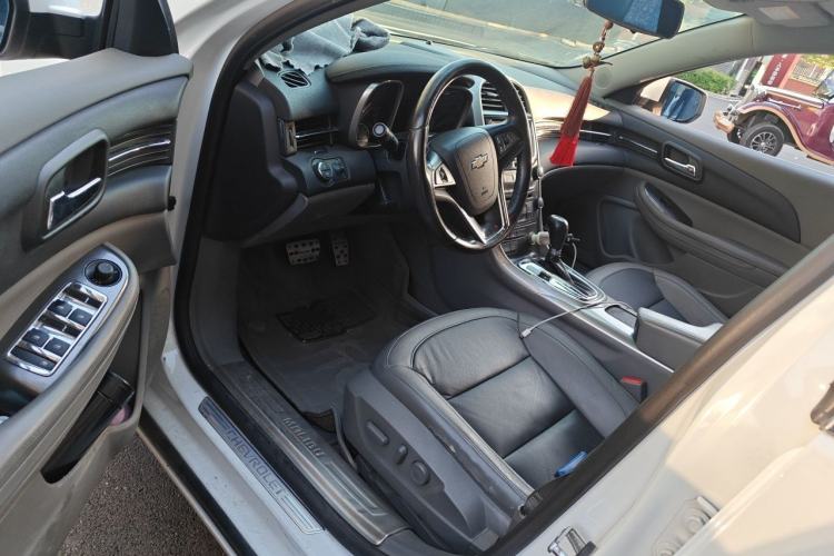 Used Chevrolet Malibu 2014 2.0L Automatic Luxury Edition Driver Seat