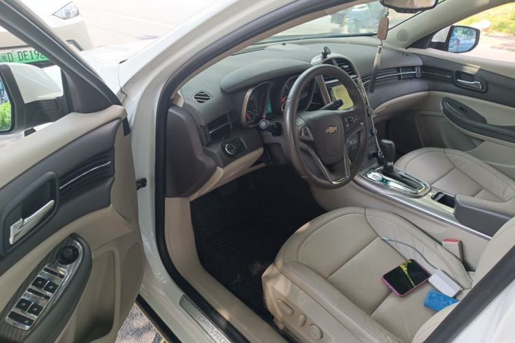 Used Chevrolet Malibu 2014 2.0L Automatic Luxury Edition Driver Seat
