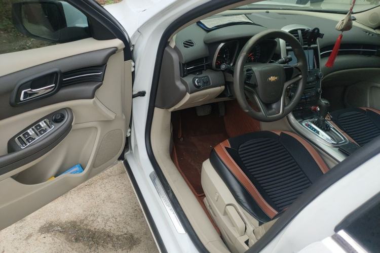 Used Chevrolet Malibu 2014 2.0L Automatic Comfort Edition Driver Seat