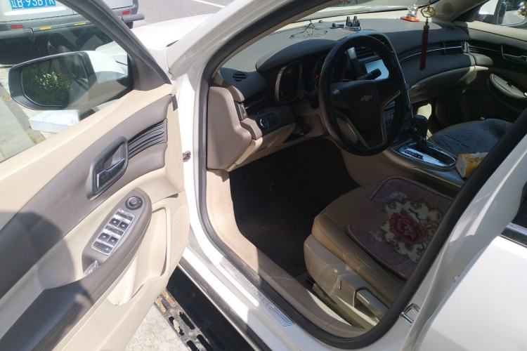 Used Chevrolet Malibu 2014 2.0L Automatic Comfort Edition Driver Seat