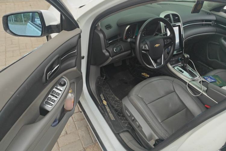 Used Chevrolet Malibu 2014 2.0L Automatic Luxury Edition Driver Seat