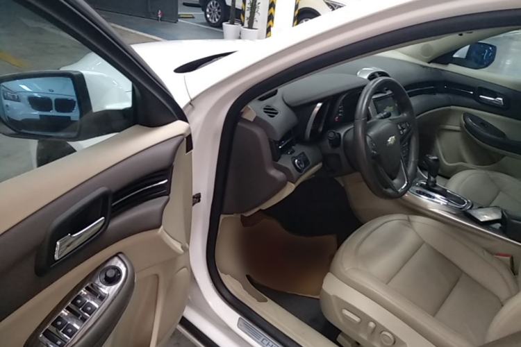 Used Chevrolet Malibu 2014 2.0L Automatic Luxury Edition Driver Seat