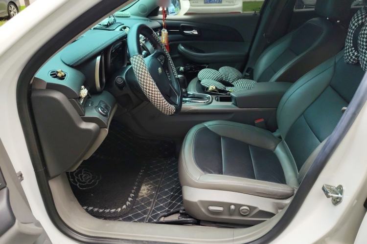 Used Chevrolet Malibu 2014 2.0L Automatic Luxury Edition Driver Seat