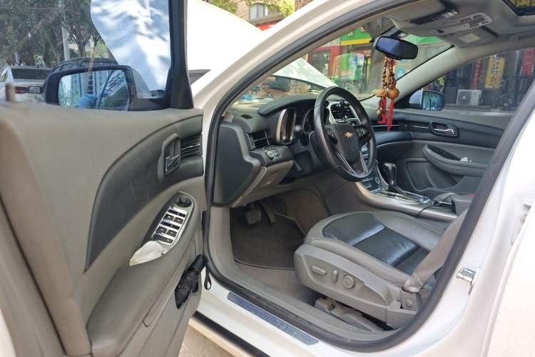 Used Chevrolet Malibu 2014 2.4L Automatic Luxury Edition Driver Seat