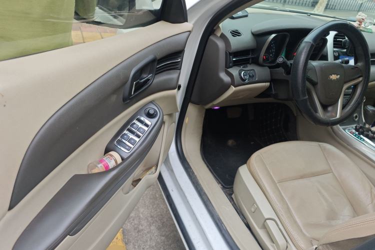 Used Chevrolet Malibu 2014 2.0L Automatic Comfort Edition Driver Seat