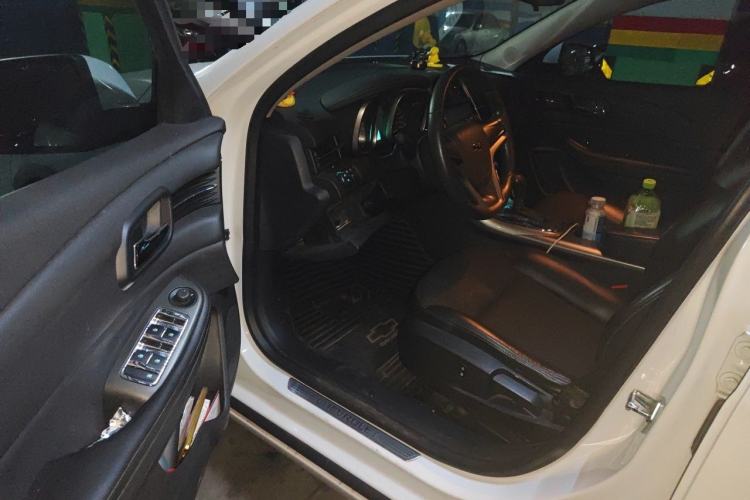 Used Chevrolet Malibu 2014 1.6T Automatic Comfort Edition Driver Seat