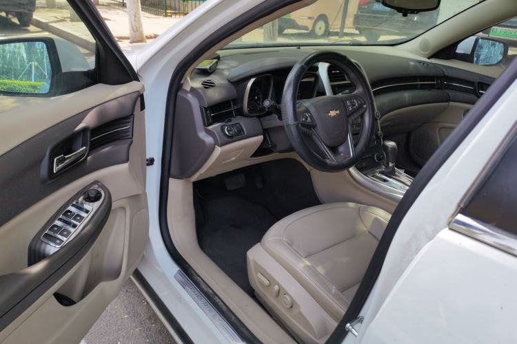 Used Chevrolet Malibu 2014 2.0L Automatic Luxury Edition Driver Seat