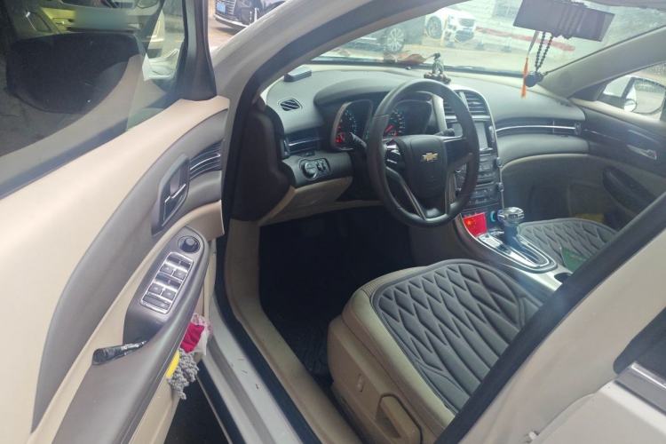 Used Chevrolet Malibu 2014 2.0L Automatic Comfort Edition Driver Seat