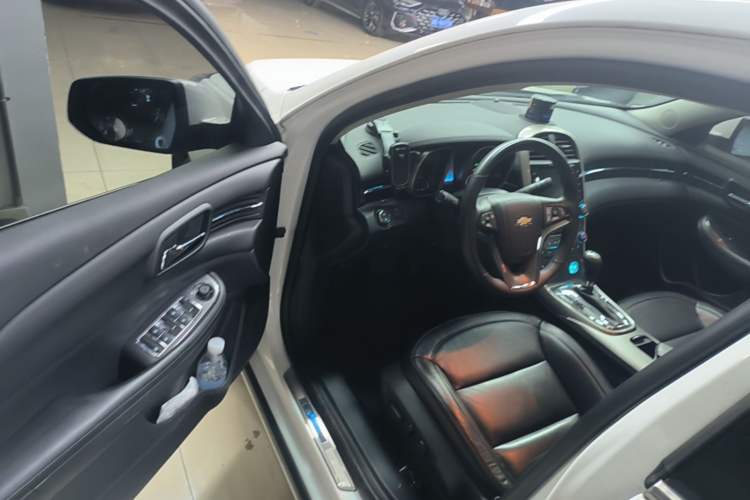 Used Chevrolet Malibu 2014 2.4L Automatic Flagship Edition Driver Seat